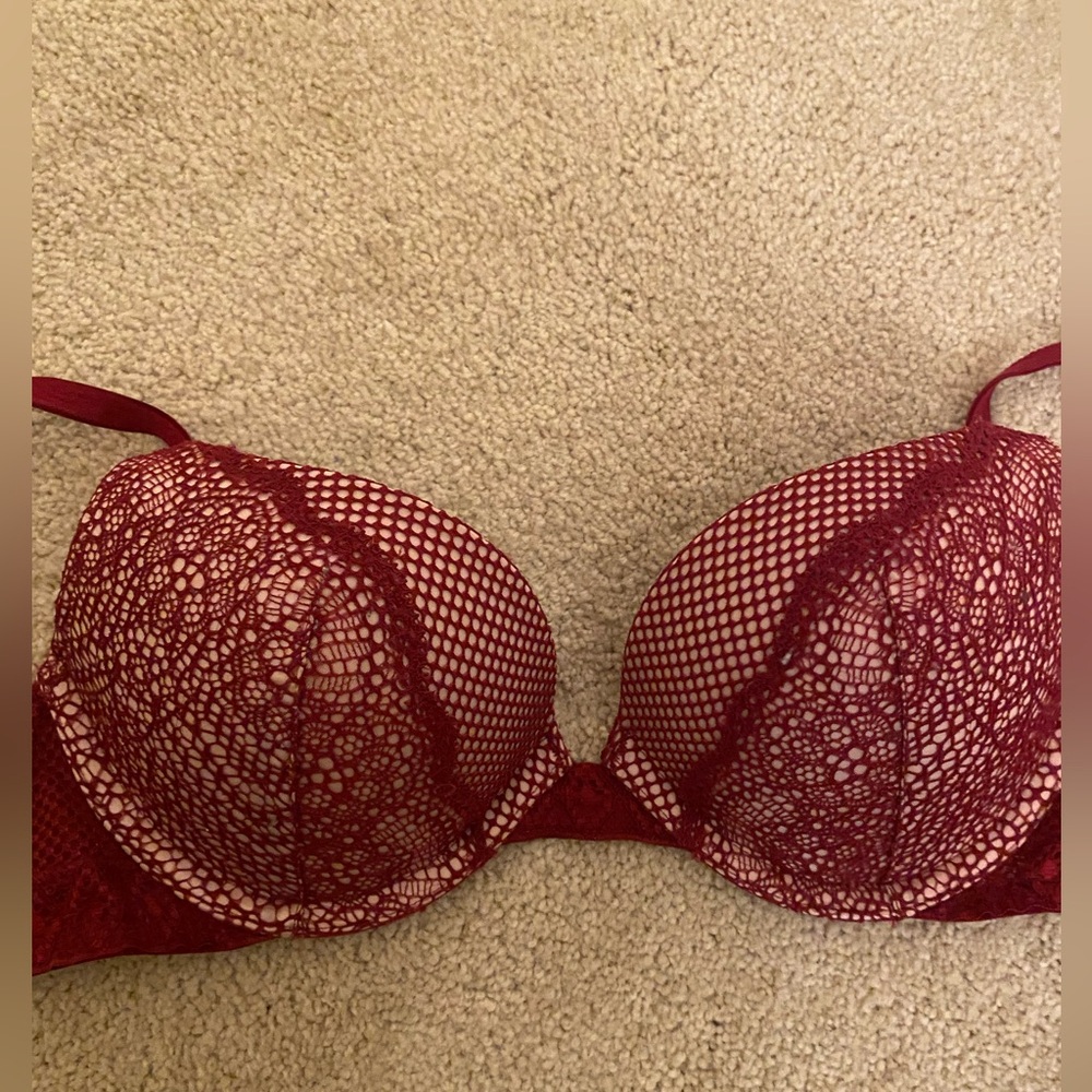 Victoria’s Secret “Very Sexy” Push-Up Bra
